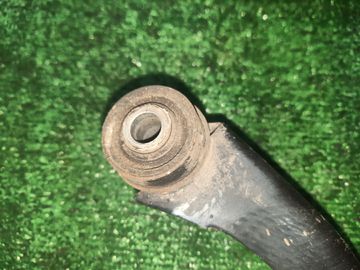 РЫЧАГ НА NISSAN BLUEBIRD HU14 SR20DE