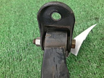 РЫЧАГ НА MITSUBISHI GALANT EA7A 4G94