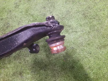 РЫЧАГ НА SUBARU IMPREZA GD2 EJ15E