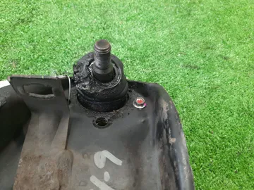 РЫЧАГ НА ISUZU WIZARD UES25 6VD1
