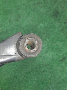 РЫЧАГ НА TOYOTA VITZ SCP90 2SZ-FE