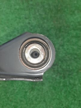 РЫЧАГ НА HONDA INSPIRE UC1 J30A