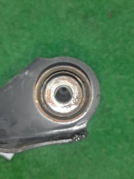 РЫЧАГ НА HONDA INSPIRE UC1 J30A