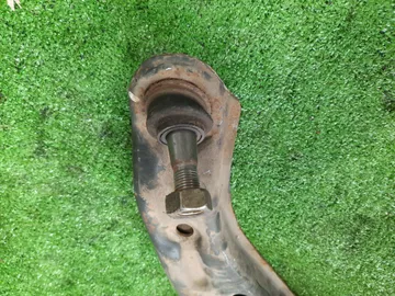 РЫЧАГ НА NISSAN SUNNY B15 QG15DE