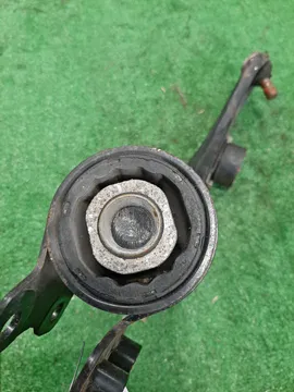 РЫЧАГ НА MAZDA AXELA BK5P ZY-VE