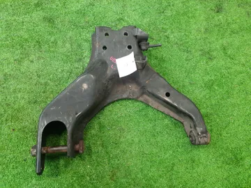 РЫЧАГ НА ISUZU WIZARD UES25 6VD1