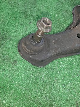 РЫЧАГ НА NISSAN CEFIRO A33 VQ20DE