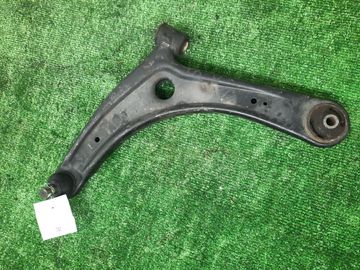 РЫЧАГ НА MITSUBISHI RVR GA3W 4B10