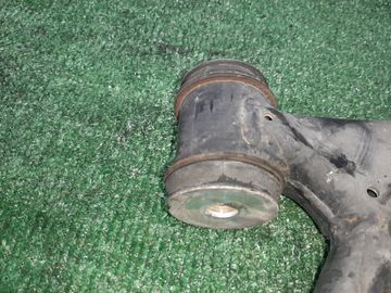 РЫЧАГ НА TOYOTA MARK X GRX120 4GR-FSE