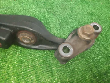 РЫЧАГ НА MAZDA ATENZA GHEFP LF-VD