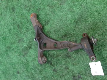 РЫЧАГ НА HONDA LEGEND KA9 C35A