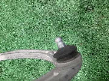РЫЧАГ НА NISSAN FUGA Y50 VQ35DE