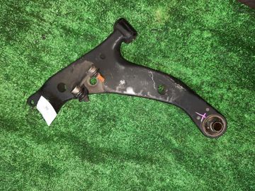 РЫЧАГ НА TOYOTA SPACIO AE111 4A-FE