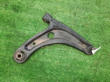 РЫЧАГ НА HONDA FIT GD1 L13A