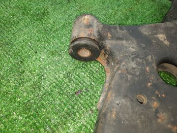 РЫЧАГ НА MITSUBISHI DEBONAIR S22A 6G72