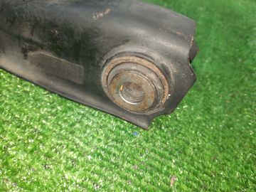 РЫЧАГ НА NISSAN GLORIA Y32 VG30DE