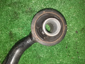 РЫЧАГ НА TOYOTA PROGRES JCG10 1JZ-GE