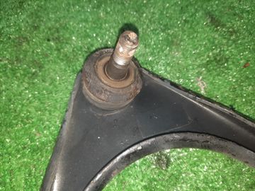 РЫЧАГ НА TOYOTA PROGRES JCG10 1JZ-GE