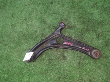 РЫЧАГ НА TOYOTA PROBOX NCP51 1NZ-FE