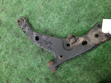 РЫЧАГ НА TOYOTA SPACIO AE111 4A-FE