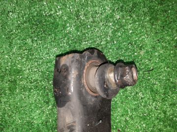 РЫЧАГ НА MITSUBISHI DION CR9W 4G63