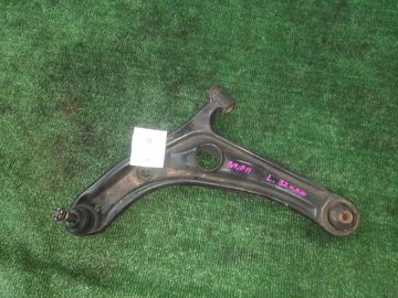 РЫЧАГ НА TOYOTA PORTE NNP11 1NZ-FE