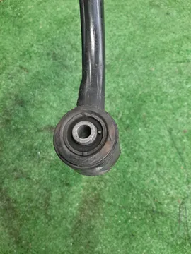 РЫЧАГ НА TOYOTA PROGRES JCG10 1JZ-GE