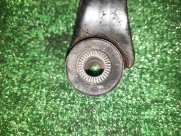 РЫЧАГ НА TOYOTA PLATZ SCP11 1SZ-FE