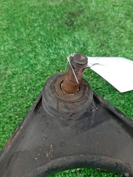 РЫЧАГ НА TOYOTA PROGRES JCG11 2JZ-GE
