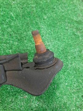 РЫЧАГ НА NISSAN CEFIRO A32 VQ20DE