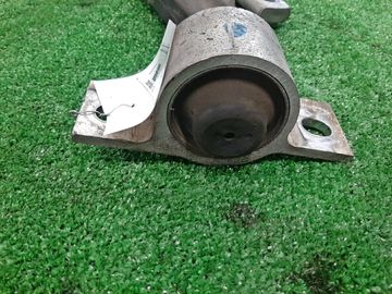 РЫЧАГ НА NISSAN SERENA C24 QR20DE