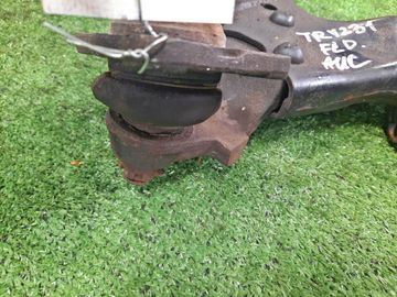 РЫЧАГ НА TOYOTA DYNA TRY231 1TR-FPE