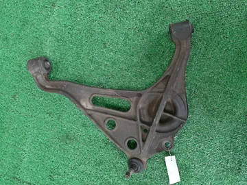 РЫЧАГ НА SUZUKI ESCUDO TX92W H27A