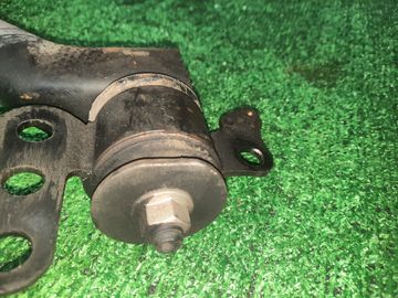 РЫЧАГ НА TOYOTA COROLLA  AXIO NZE144 1NZ-FE