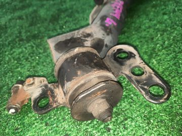 РЫЧАГ НА TOYOTA COROLLA  AXIO NZE144 1NZ-FE