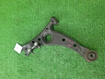 РЫЧАГ НА TOYOTA CELICA ST202 3S-FE