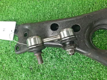 РЫЧАГ НА TOYOTA CELICA ST202 3S-FE