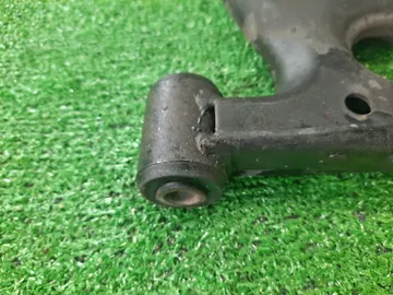 РЫЧАГ НА TOYOTA CELICA ST202 3S-FE