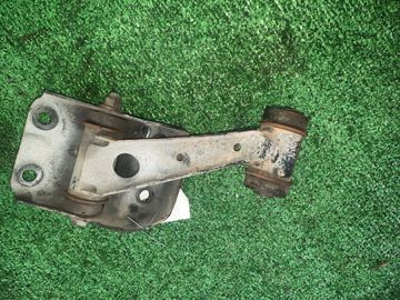 РЫЧАГ НА NISSAN PRIMERA P11 SR18DE