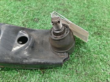 РЫЧАГ НА TOYOTA PASSO KGC30 1KR-FE