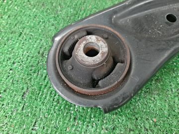 РЫЧАГ НА HONDA VEZEL RV5 LEC