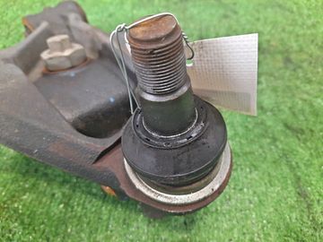 РЫЧАГ НА ISUZU ELF NHR85 4JJ1