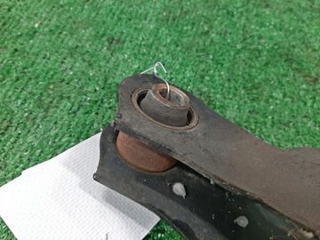 РЫЧАГ НА MITSUBISHI LANCER CEDIA CS6A 4G94