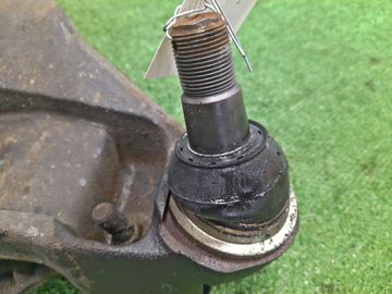 РЫЧАГ НА ISUZU ELF NHR85 4JJ1