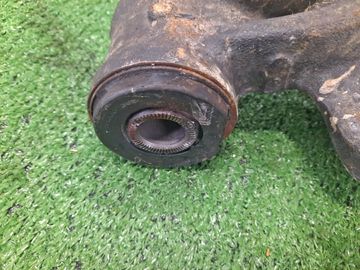 РЫЧАГ НА ISUZU ELF NHR85 4JJ1