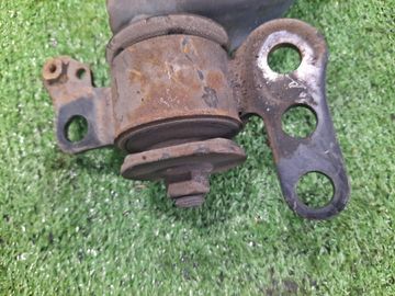 РЫЧАГ НА TOYOTA VOLTZ ZZE138 1ZZ-FE