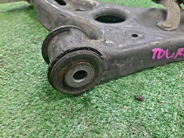 РЫЧАГ НА VOLKSWAGEN TOURAN 1T3