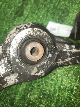 РЫЧАГ НА HONDA LEGEND KB1 J35A