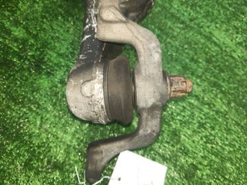 РЫЧАГ НА HONDA LEGEND KB1 J35A