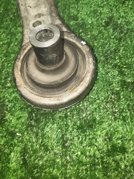 РЫЧАГ НА SUBARU LEVORG VM4 FB16